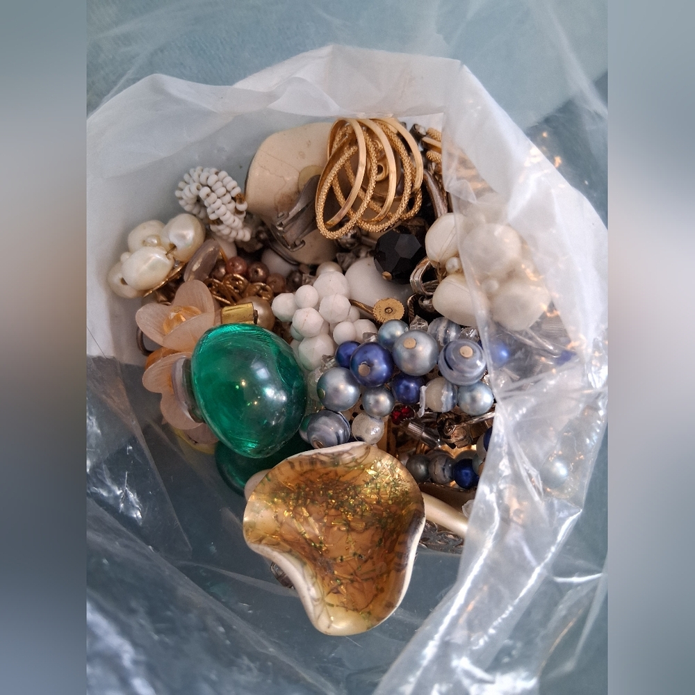 Vtg Paired Earring Lot, Clip/Twist On ( Price Firm)